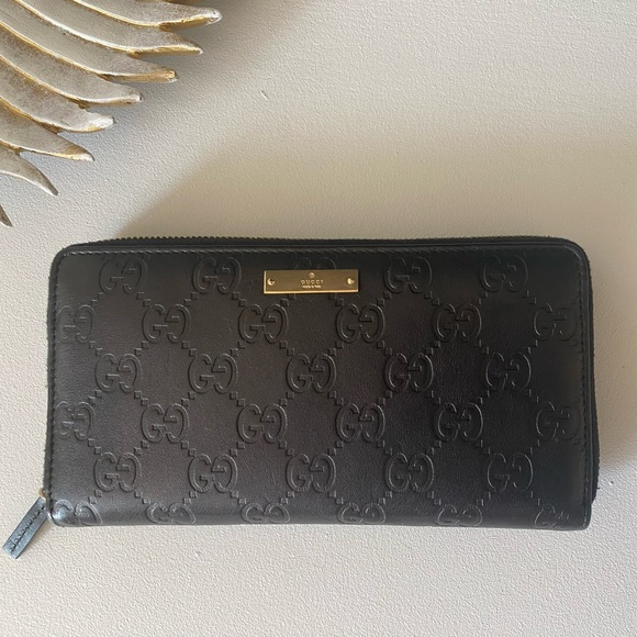 GUCCI black embossed wallet gold zipper - Picture 3 of 17